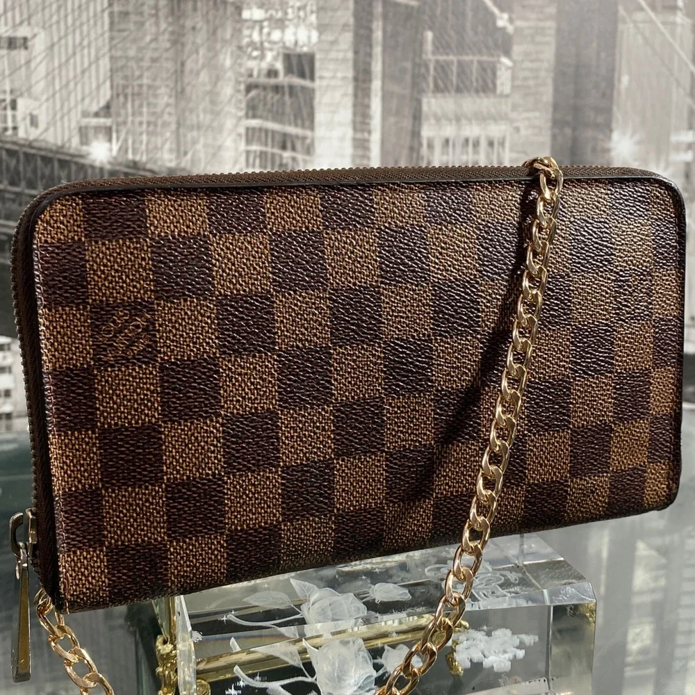 Authentic Rare Louis Vuitton Damier Organizer Zippy Wallet
